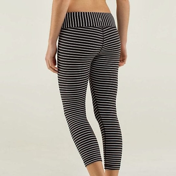 Lululemon Wunder Under Crop Parallel Stripe size 2 - Picture 1 of 5